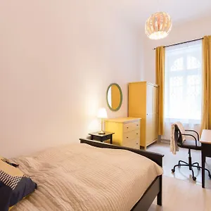 Bpr Oktogon Center Apartamento