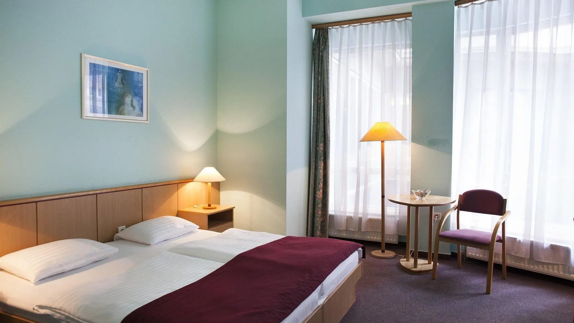 Pilvax Hotel Budapeste 3*,  Hungria